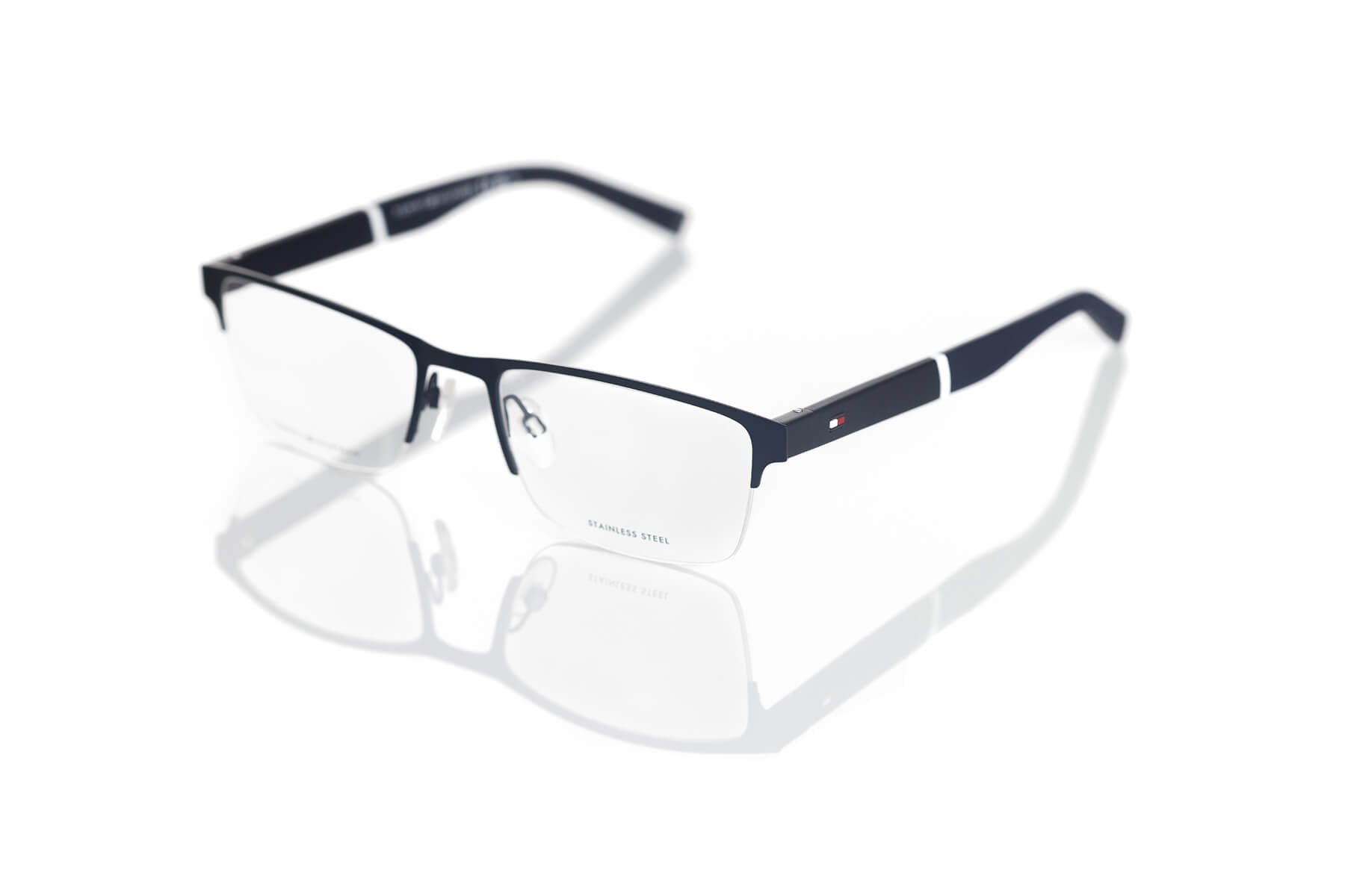 Tommy Hilfiger Brillen bei Ihrem Optiker in Braunschweig